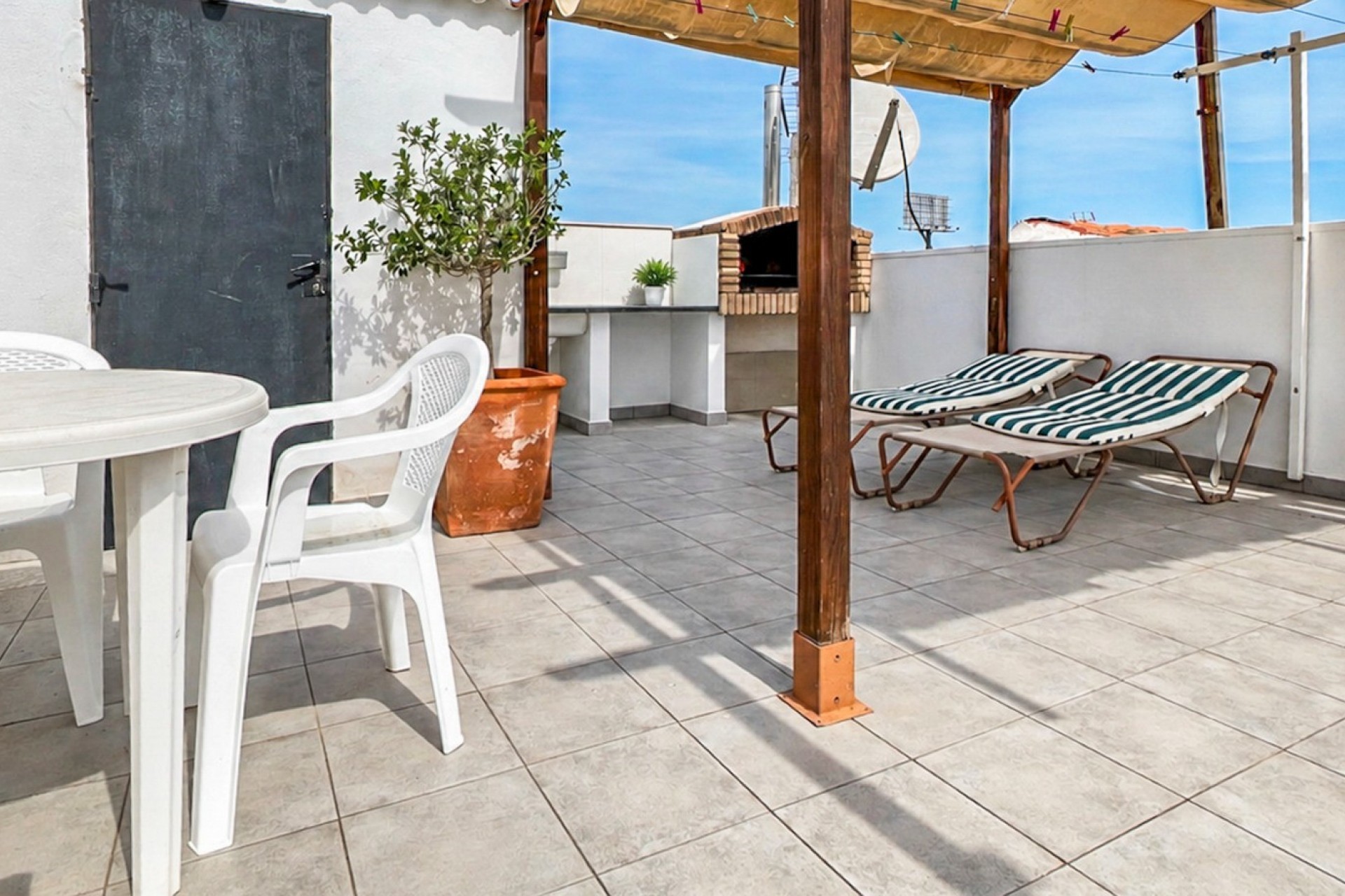 Återförsäljning - Bungalow -
Torrevieja - Costa Blanca