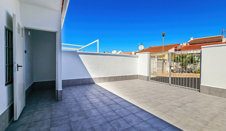 Återförsäljning - Bungalow -
Torrevieja - Costa Blanca