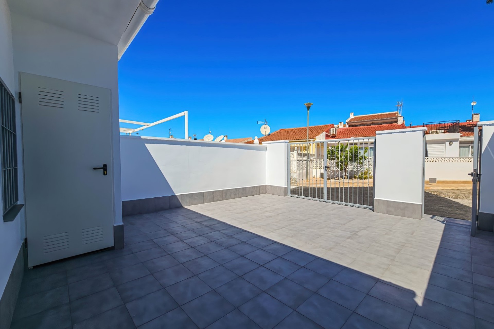 Återförsäljning - Bungalow -
Torrevieja - Costa Blanca