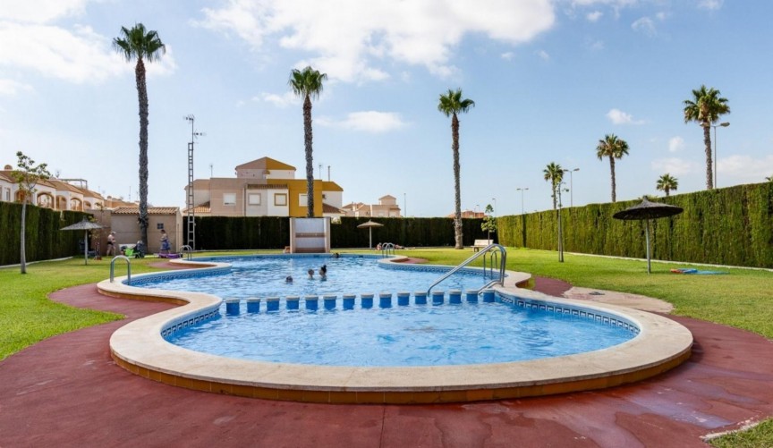 Återförsäljning - Bungalow -
Torrevieja - El Limonar