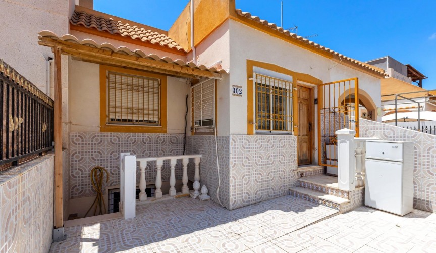 Återförsäljning - Bungalow -
Torrevieja - El Limonar