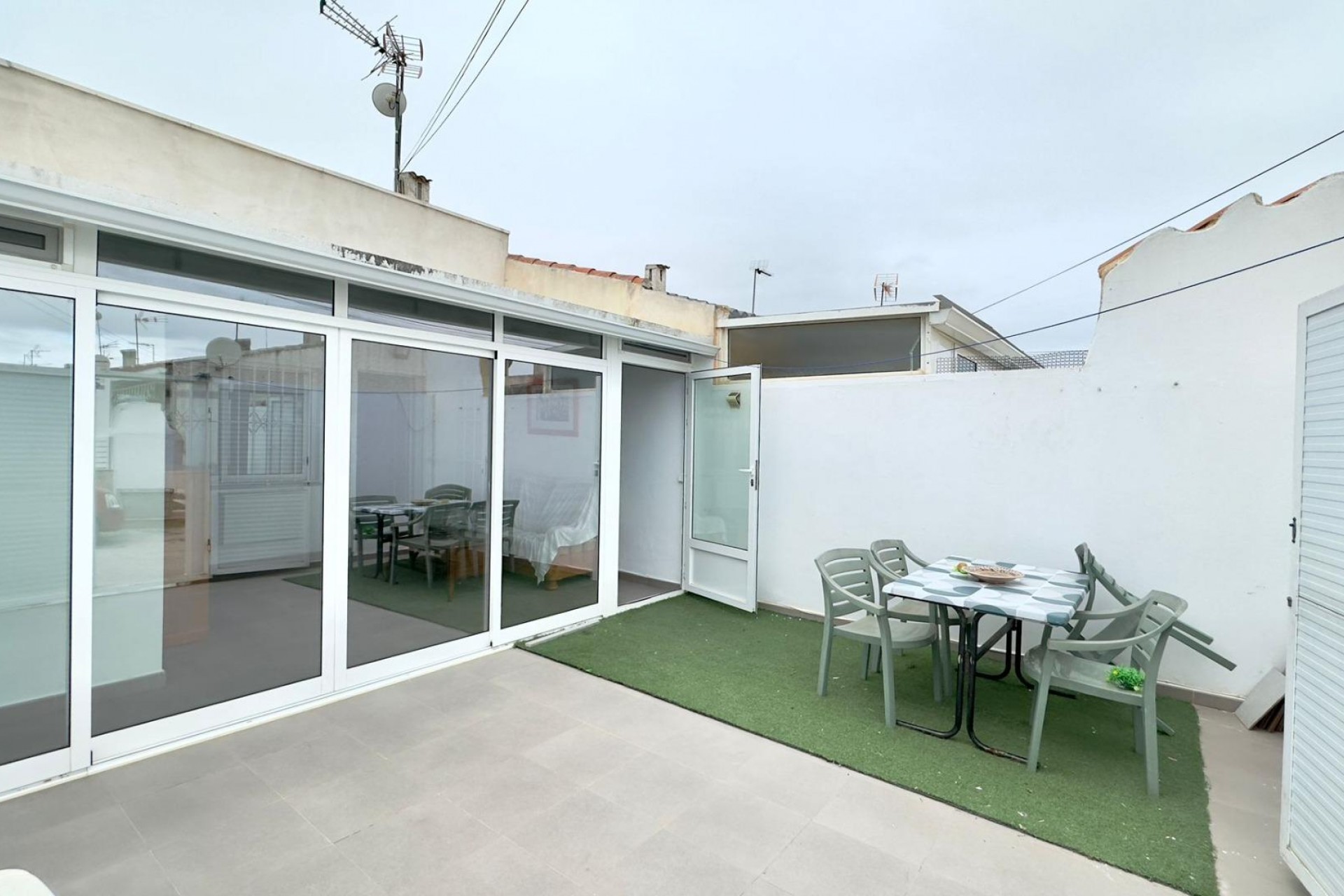 Återförsäljning - Bungalow -
Torrevieja - El Limonar