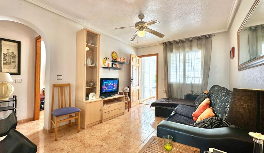 Återförsäljning - Bungalow -
Torrevieja - El Limonar