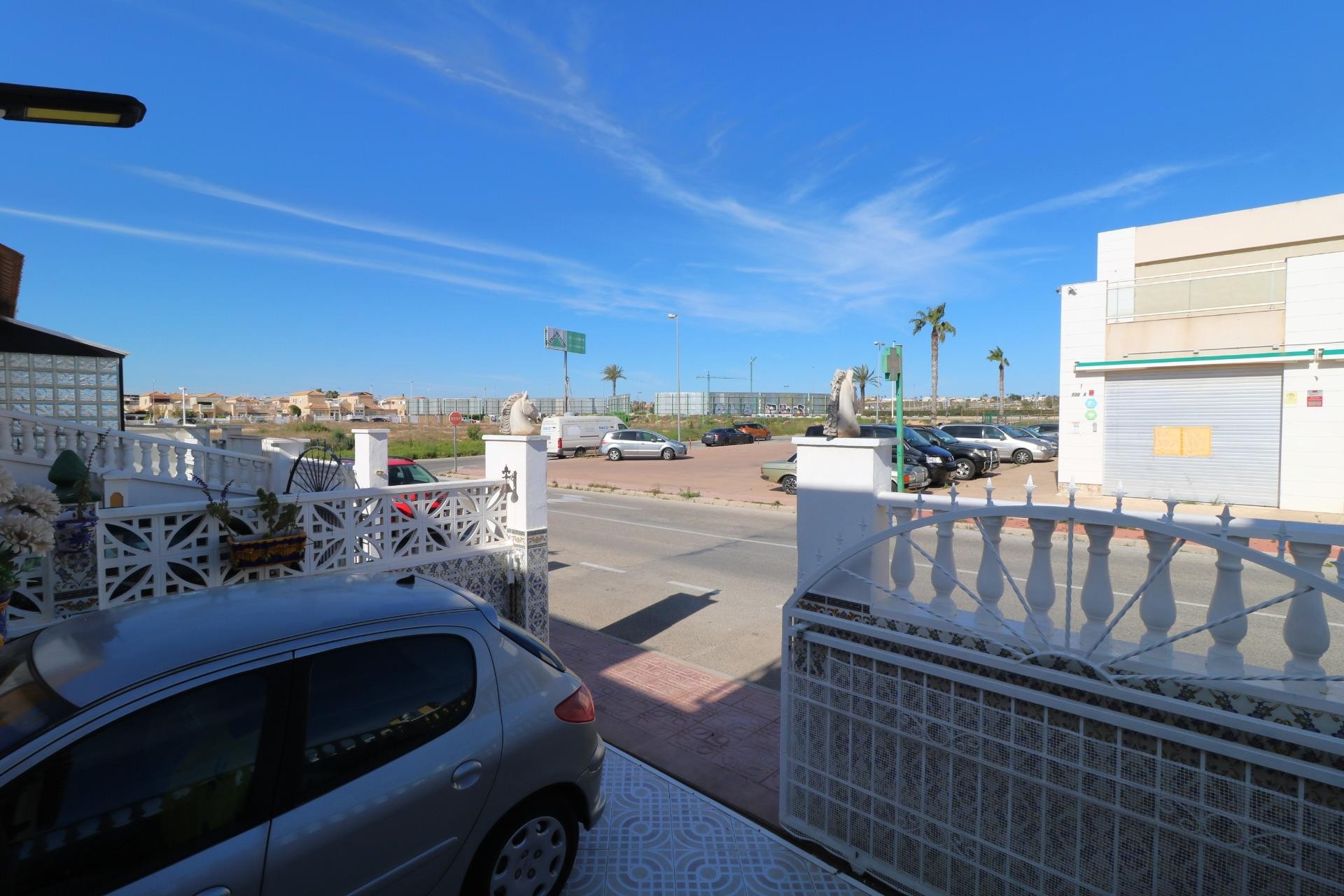 Återförsäljning - Bungalow -
Torrevieja - El Limonar