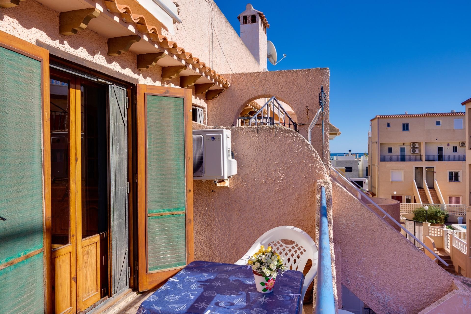 Återförsäljning - Bungalow -
Torrevieja - La Mata