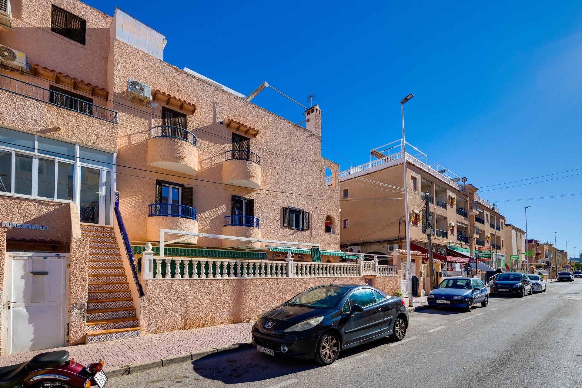 Återförsäljning - Bungalow -
Torrevieja - La Mata