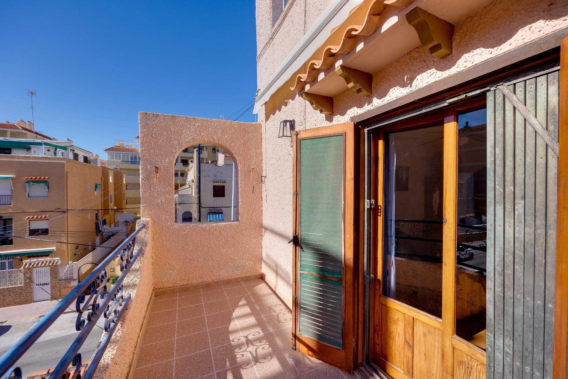 Återförsäljning - Bungalow -
Torrevieja - La Mata