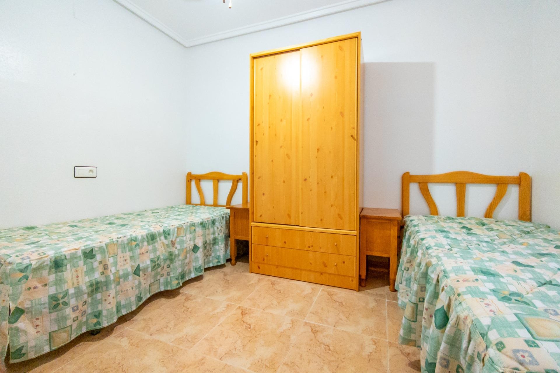 Återförsäljning - Bungalow -
Torrevieja - La Siesta - El Salado - Torreta