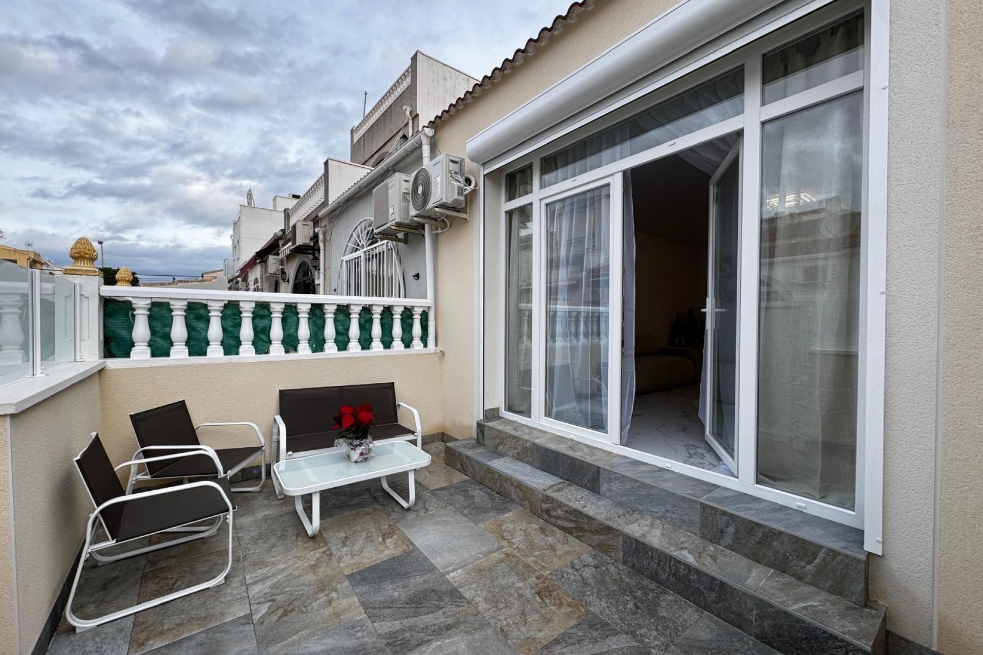 Återförsäljning - Bungalow -
Torrevieja - La Siesta - El Salado - Torreta