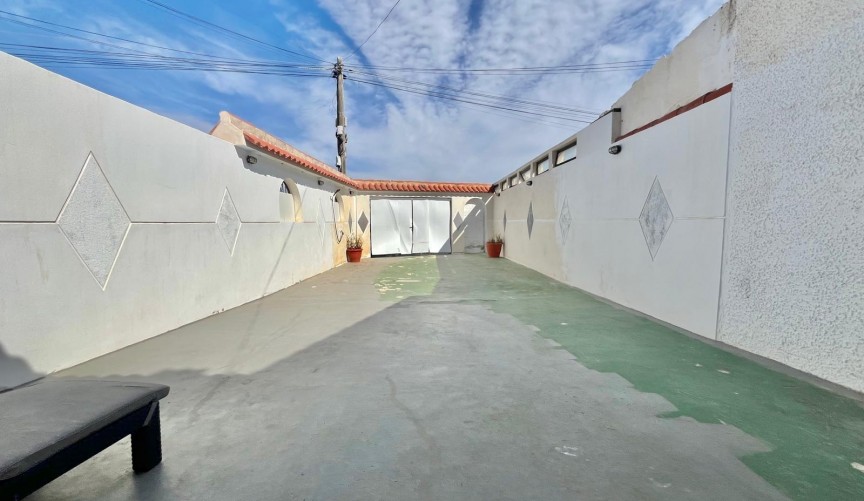 Återförsäljning - Bungalow -
Torrevieja - La Siesta - El Salado - Torreta