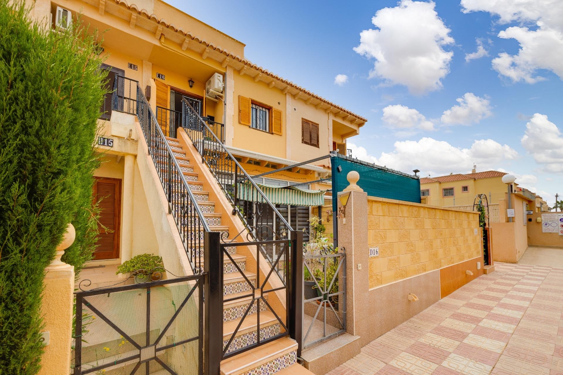 Återförsäljning - Bungalow -
Torrevieja - La Siesta - El Salado - Torreta
