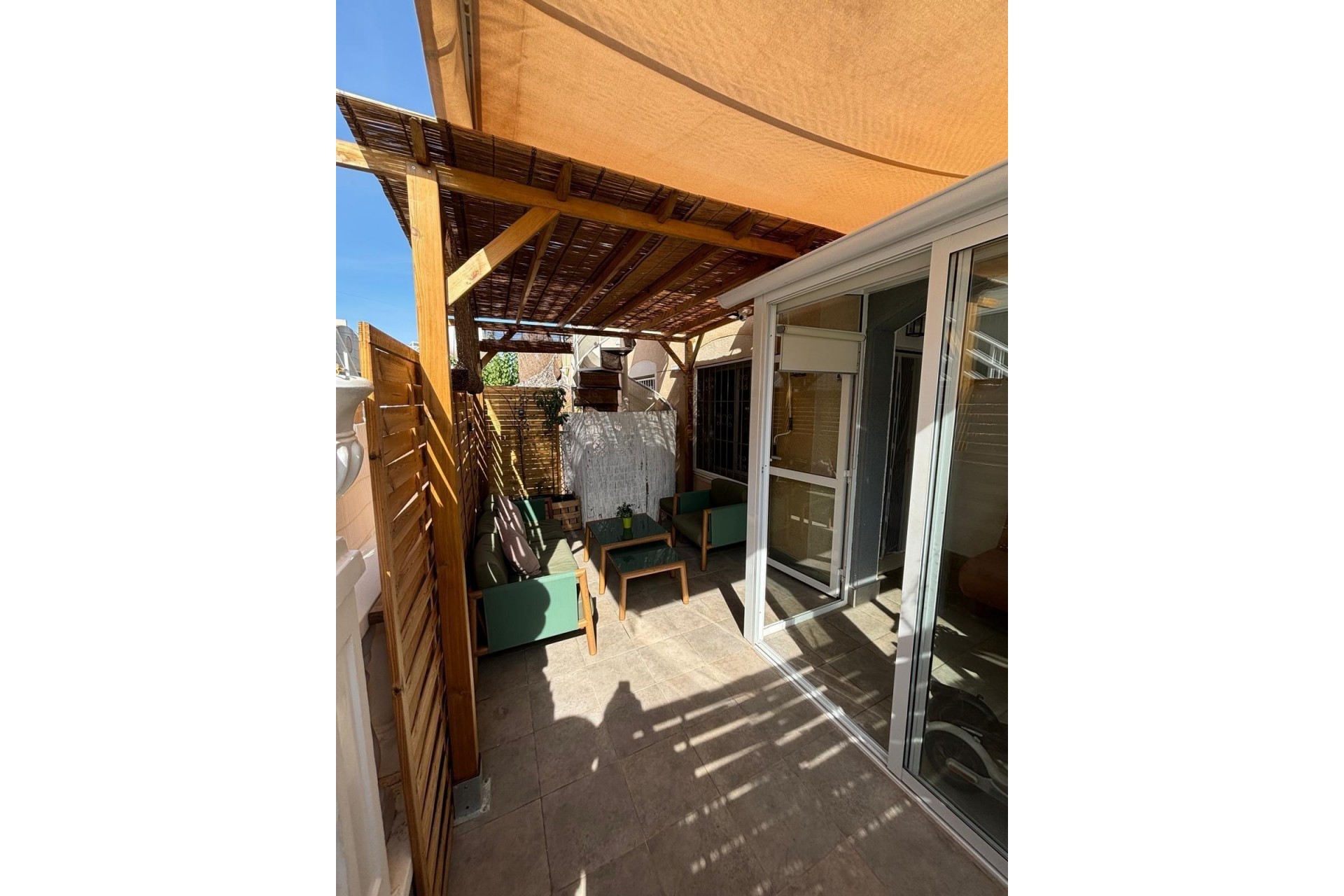 Återförsäljning - Bungalow -
Torrevieja - Los Balcones