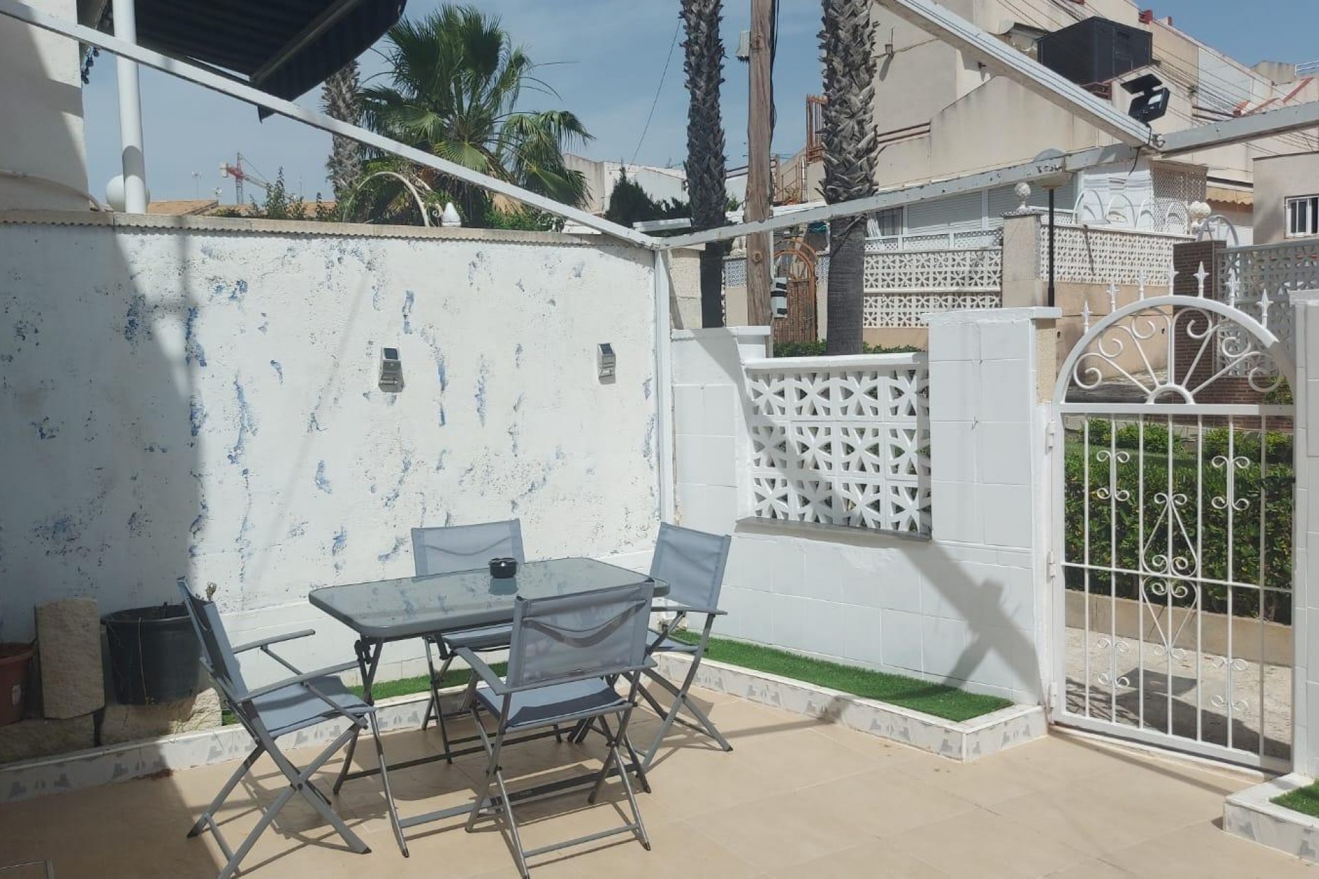 Återförsäljning - Bungalow -
Torrevieja - Los Balcones