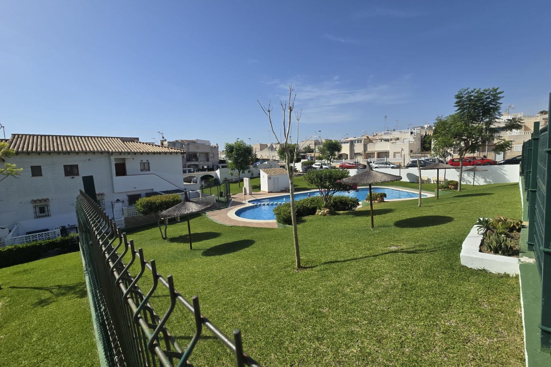 Återförsäljning - Bungalow -
Torrevieja - Los Balcones