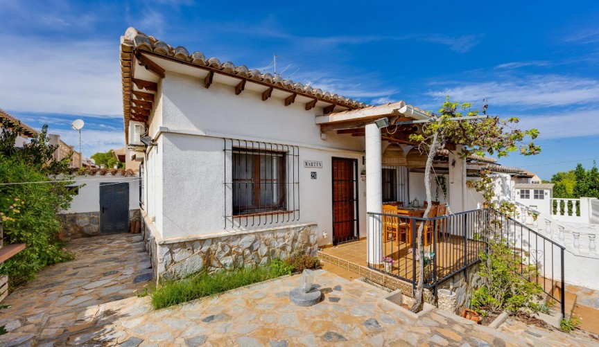 Återförsäljning - Bungalow -
Torrevieja - Los Balcones