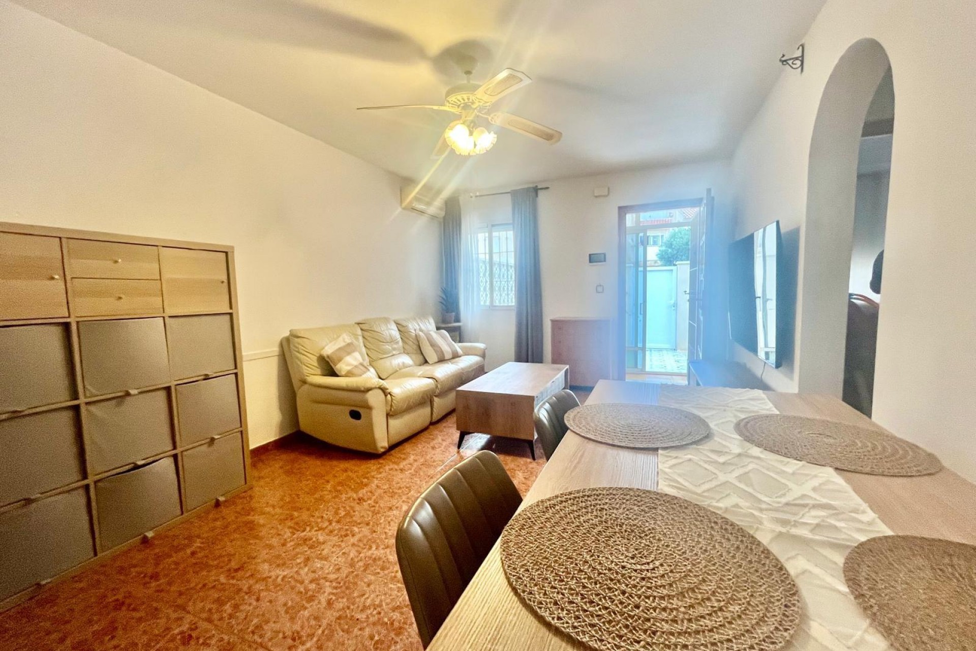 Återförsäljning - Bungalow -
Torrevieja - Paraje Natural