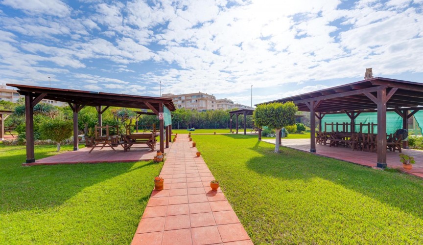 Återförsäljning - Bungalow -
Torrevieja - PARQUE DE LAS NACIONES