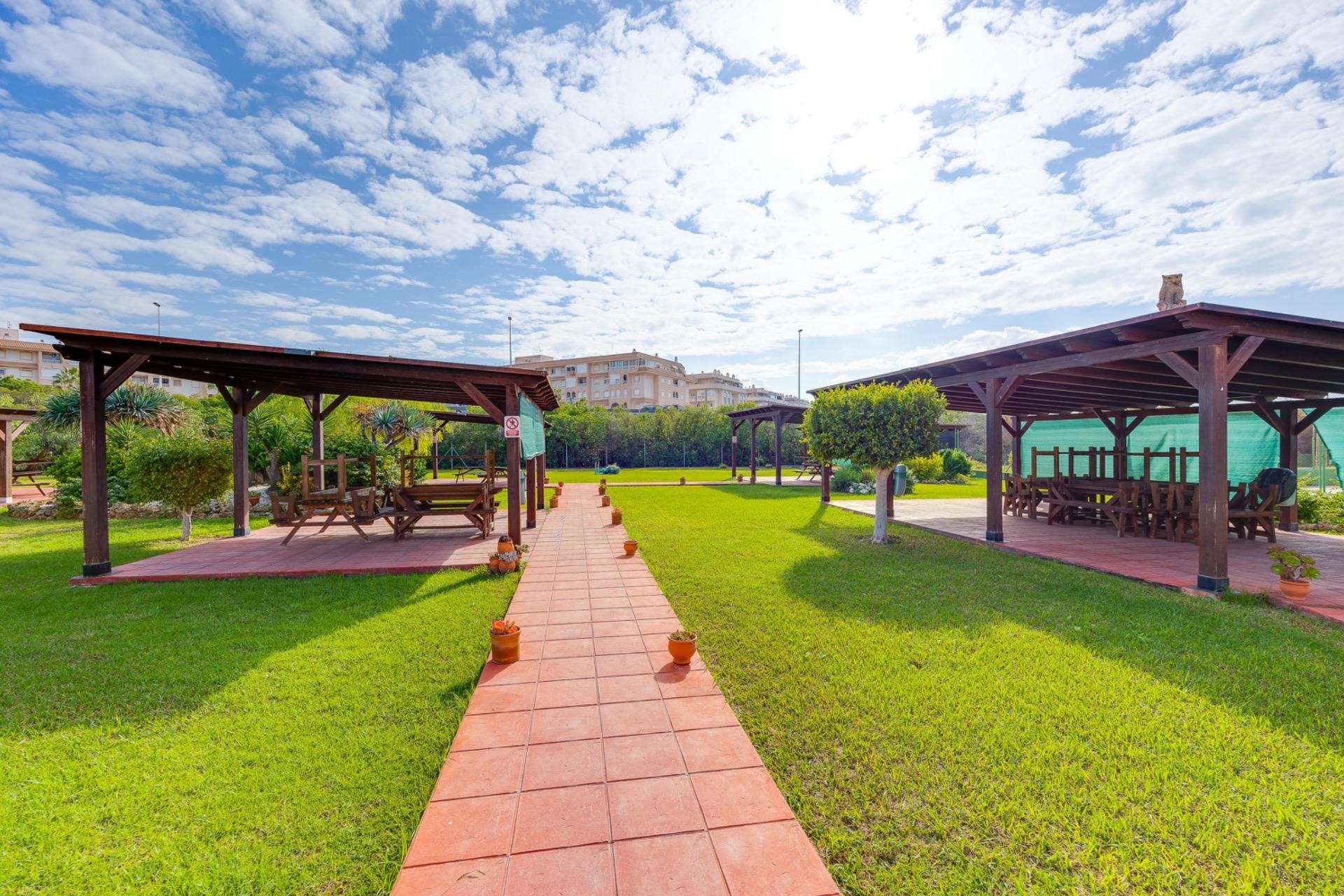 Återförsäljning - Bungalow -
Torrevieja - PARQUE DE LAS NACIONES