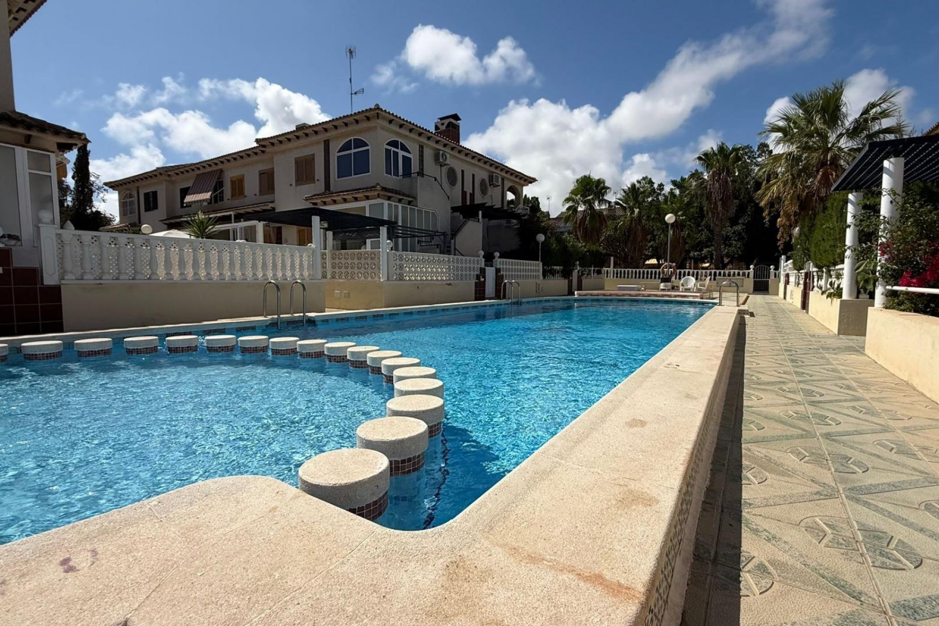 Återförsäljning - Bungalow -
Torrevieja - Punta Prima