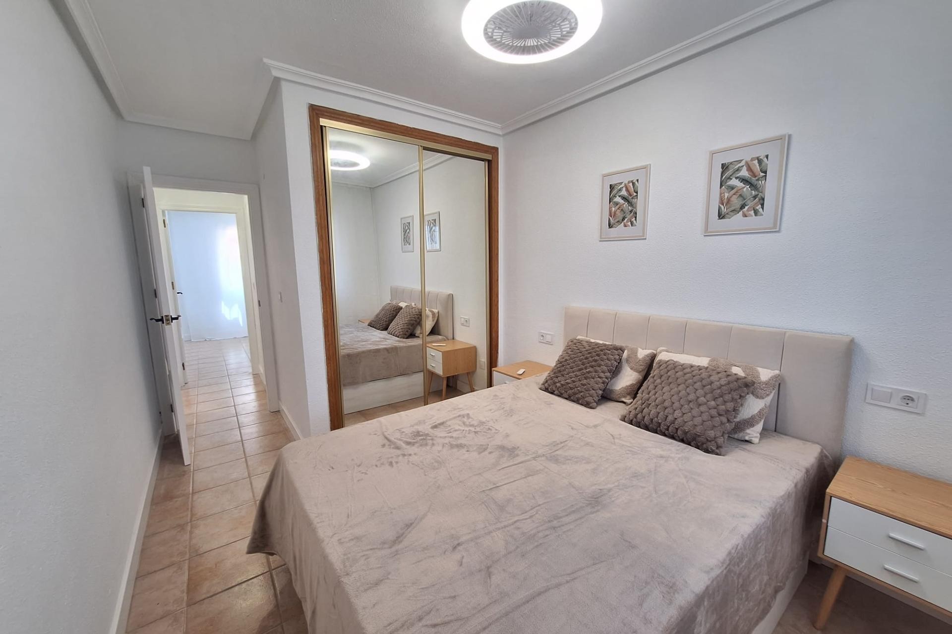Återförsäljning - Bungalow -
Torrevieja - Sector 25