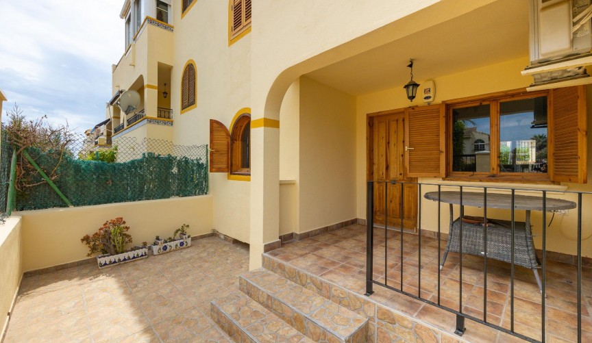 Återförsäljning - Bungalow -
Torrevieja - Torre La Mata