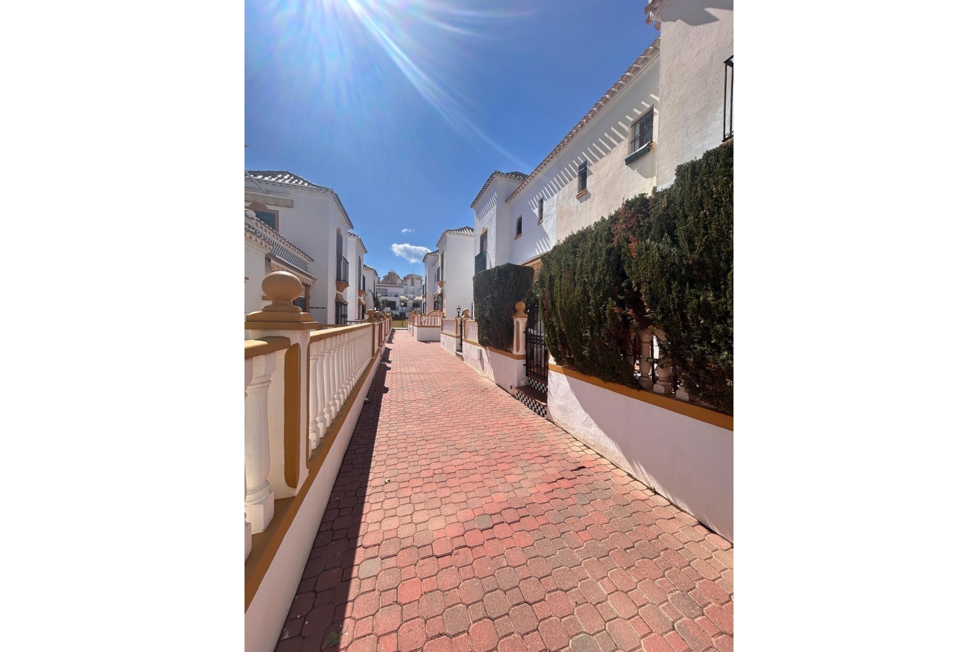 Återförsäljning - Bungalow -
Torrevieja - Torre La Mata