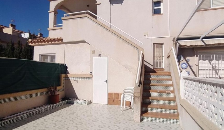 Återförsäljning - Bungalow -
Torrevieja - TORREBLANCA LA MATA