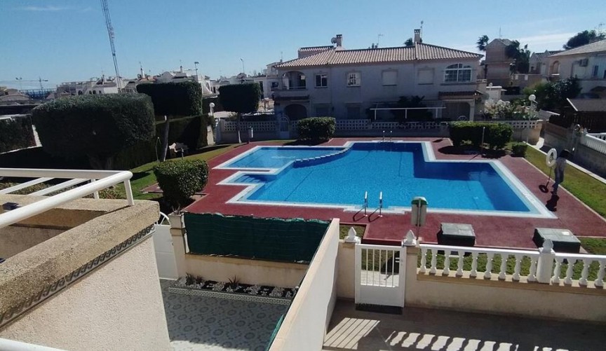 Återförsäljning - Bungalow -
Torrevieja - TORREBLANCA LA MATA