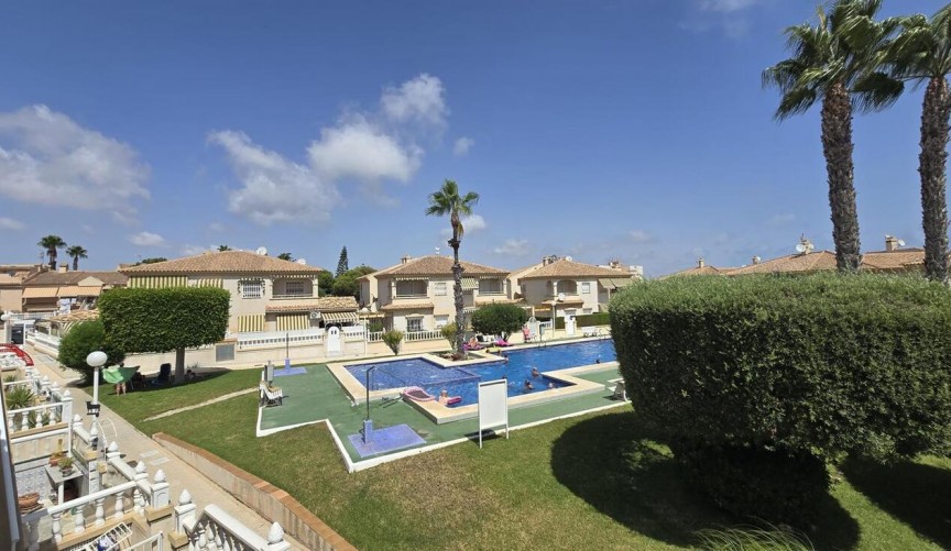 Återförsäljning - Bungalow -
Torrevieja - Torreblanca