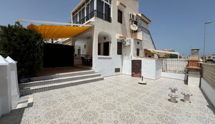 Återförsäljning - Bungalow -
Torrevieja - Torreblanca