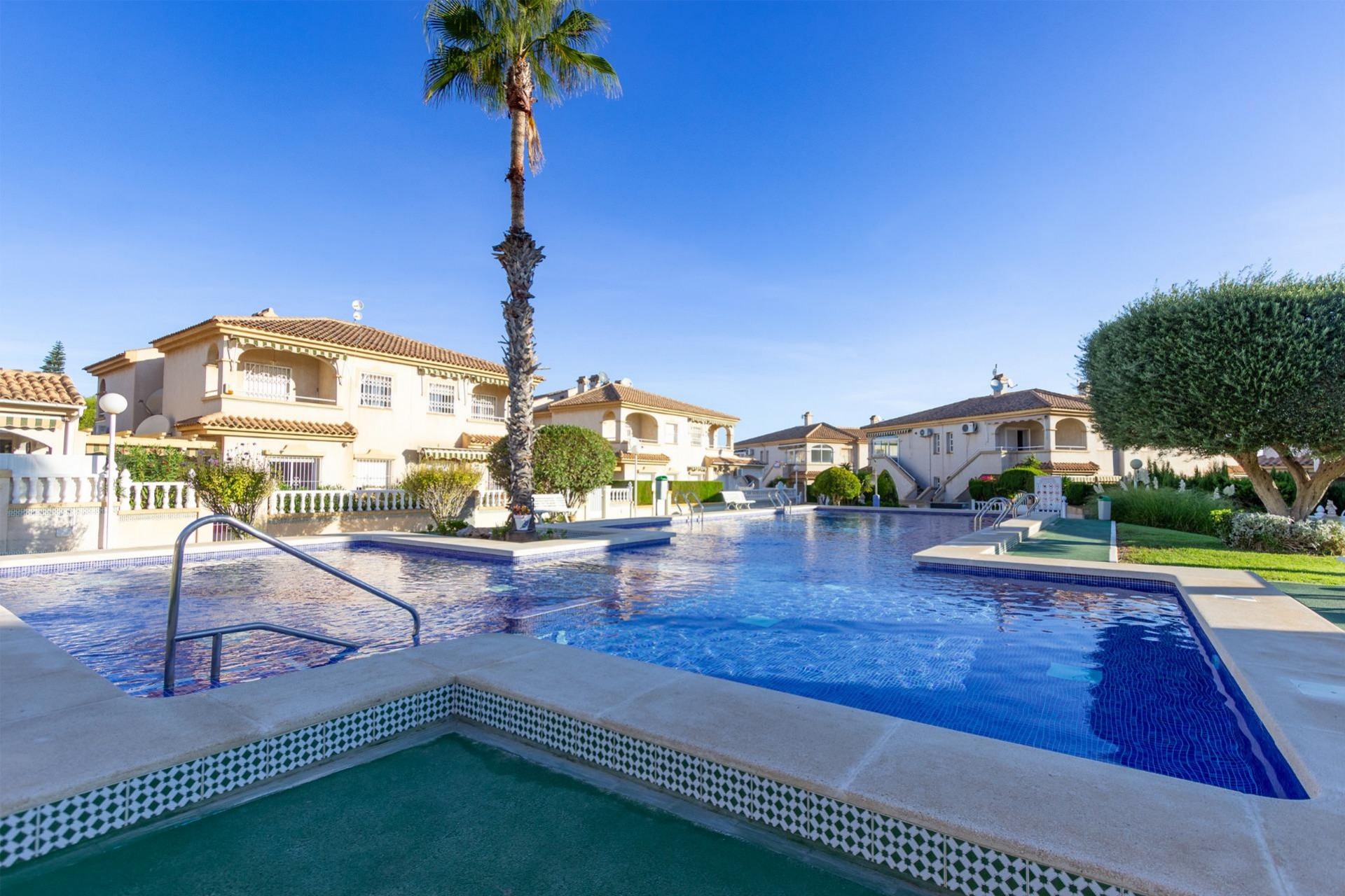 Återförsäljning - Bungalow -
Torrevieja - Torreblanca