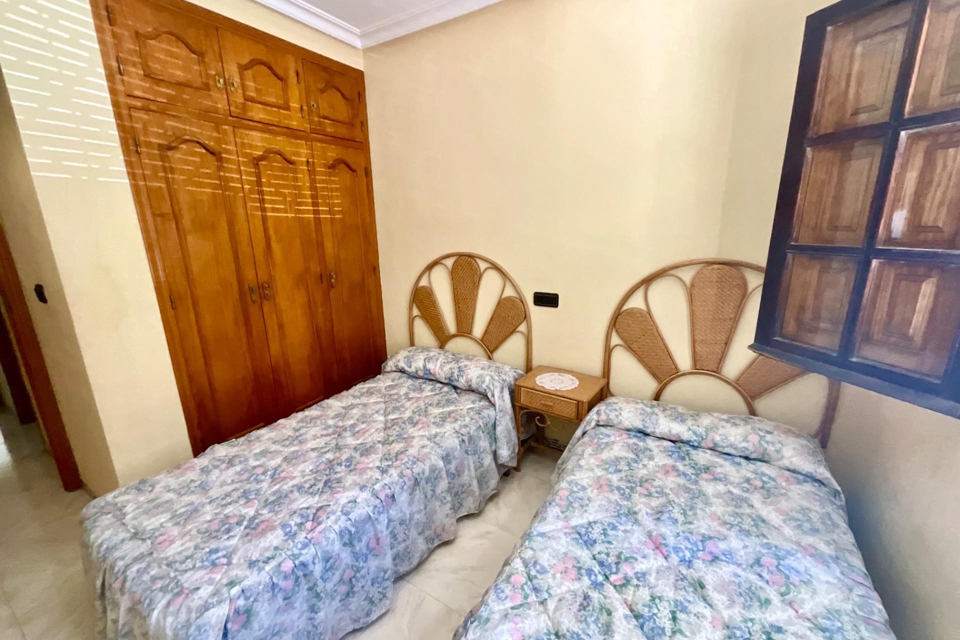 Återförsäljning - Bungalow -
Torrevieja - Torreblanca