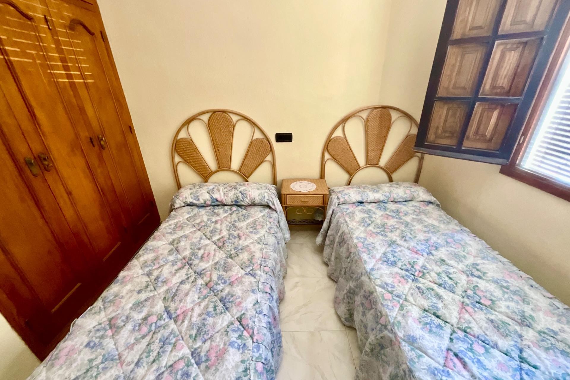 Återförsäljning - Bungalow -
Torrevieja - Torreblanca