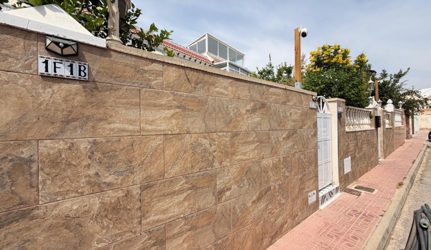 Återförsäljning - Bungalow -
Torrevieja - Torreblanca