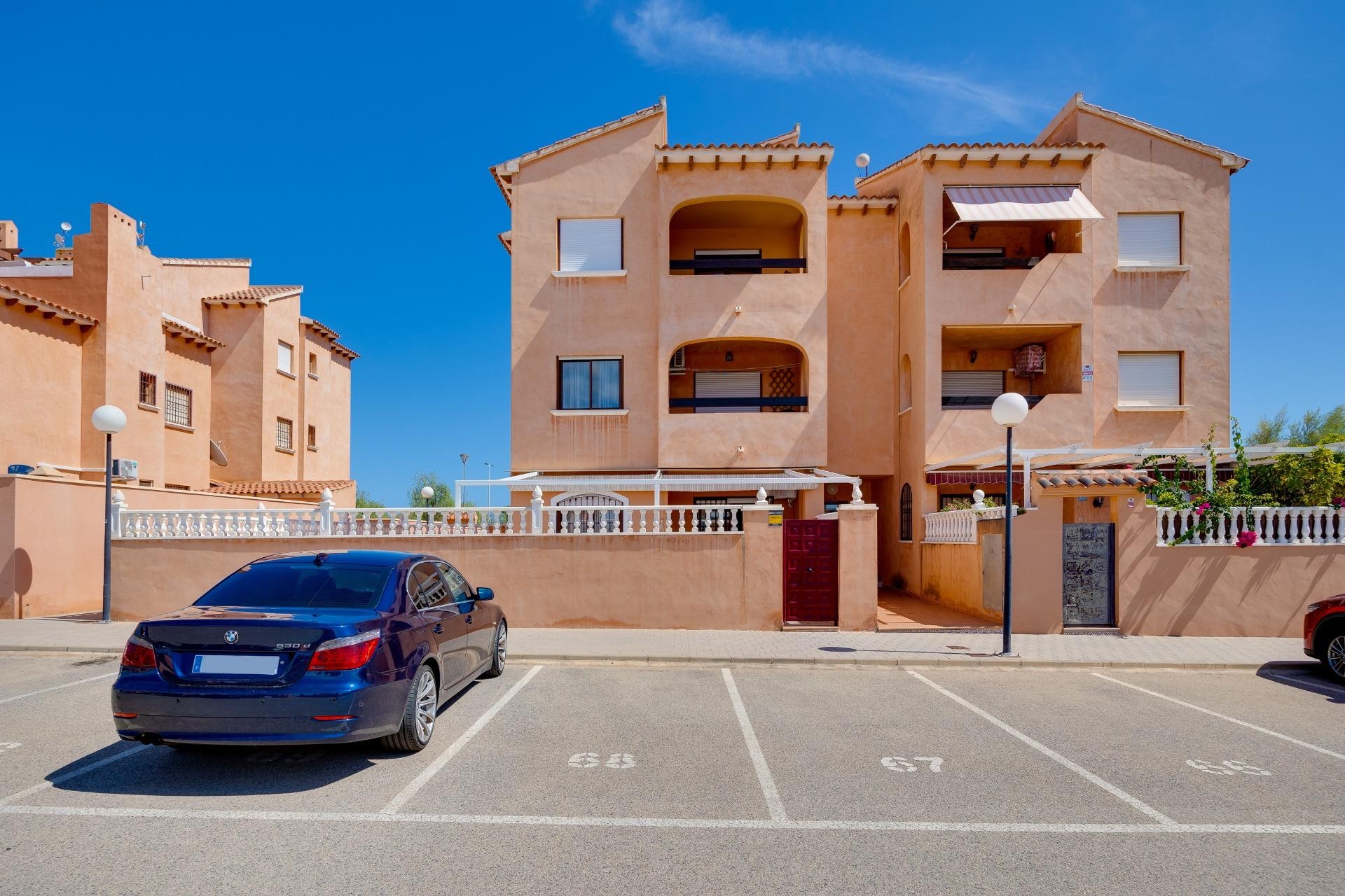 Återförsäljning - Bungalow -
Torrevieja - Torrejón