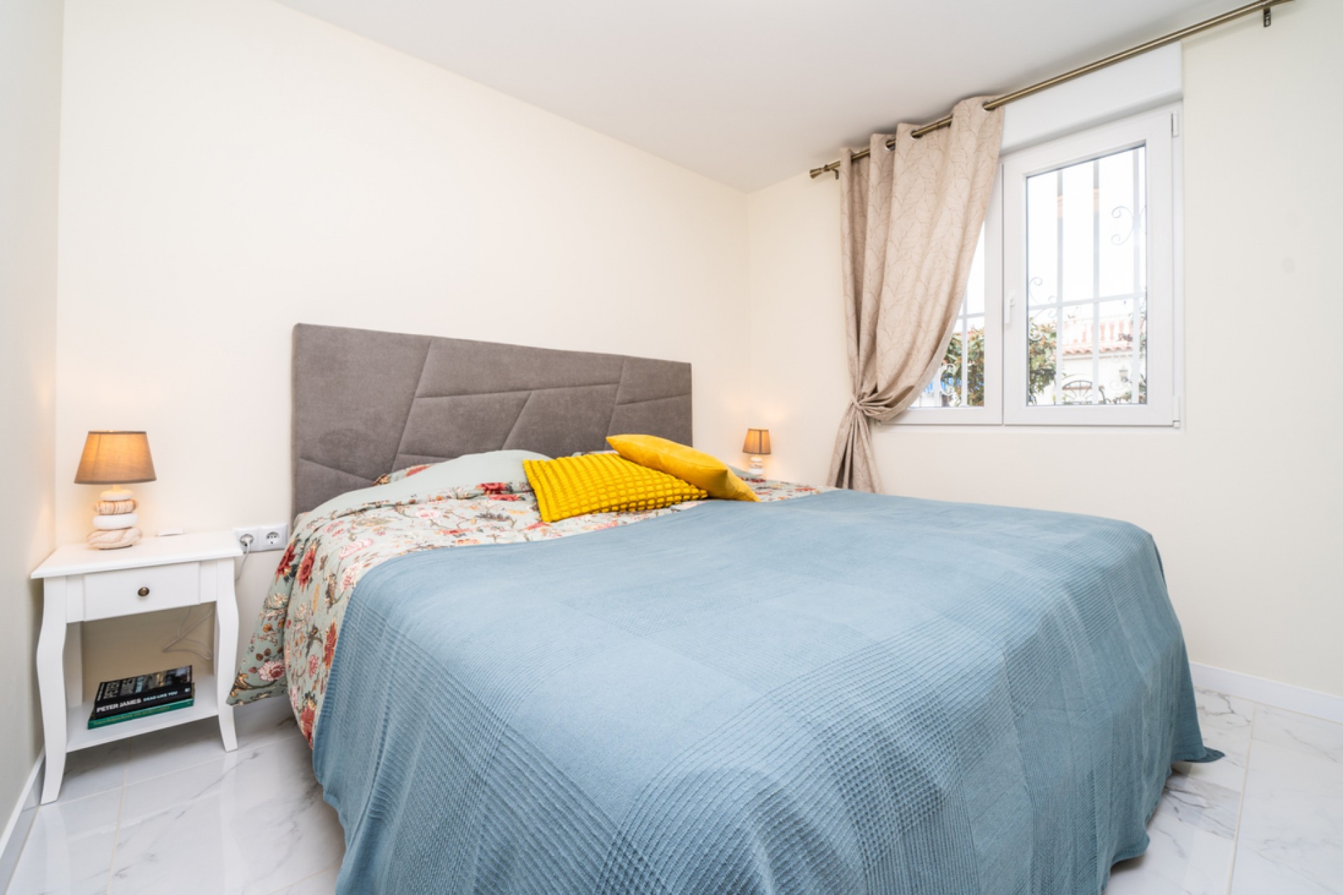 Återförsäljning - Bungalow -
Torrevieja - Torretas