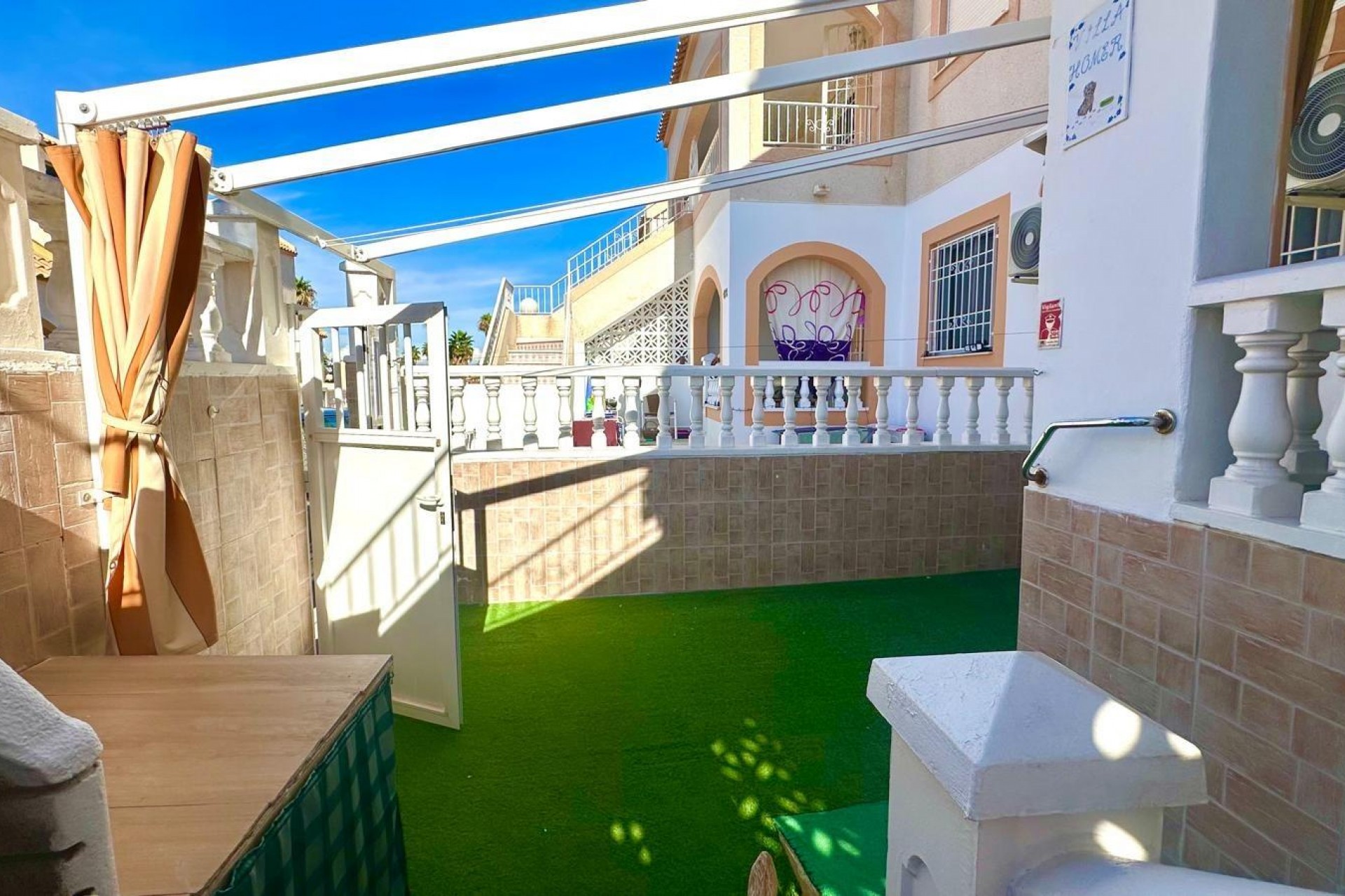 Återförsäljning - Bungalow -
Torrevieja - Torretas