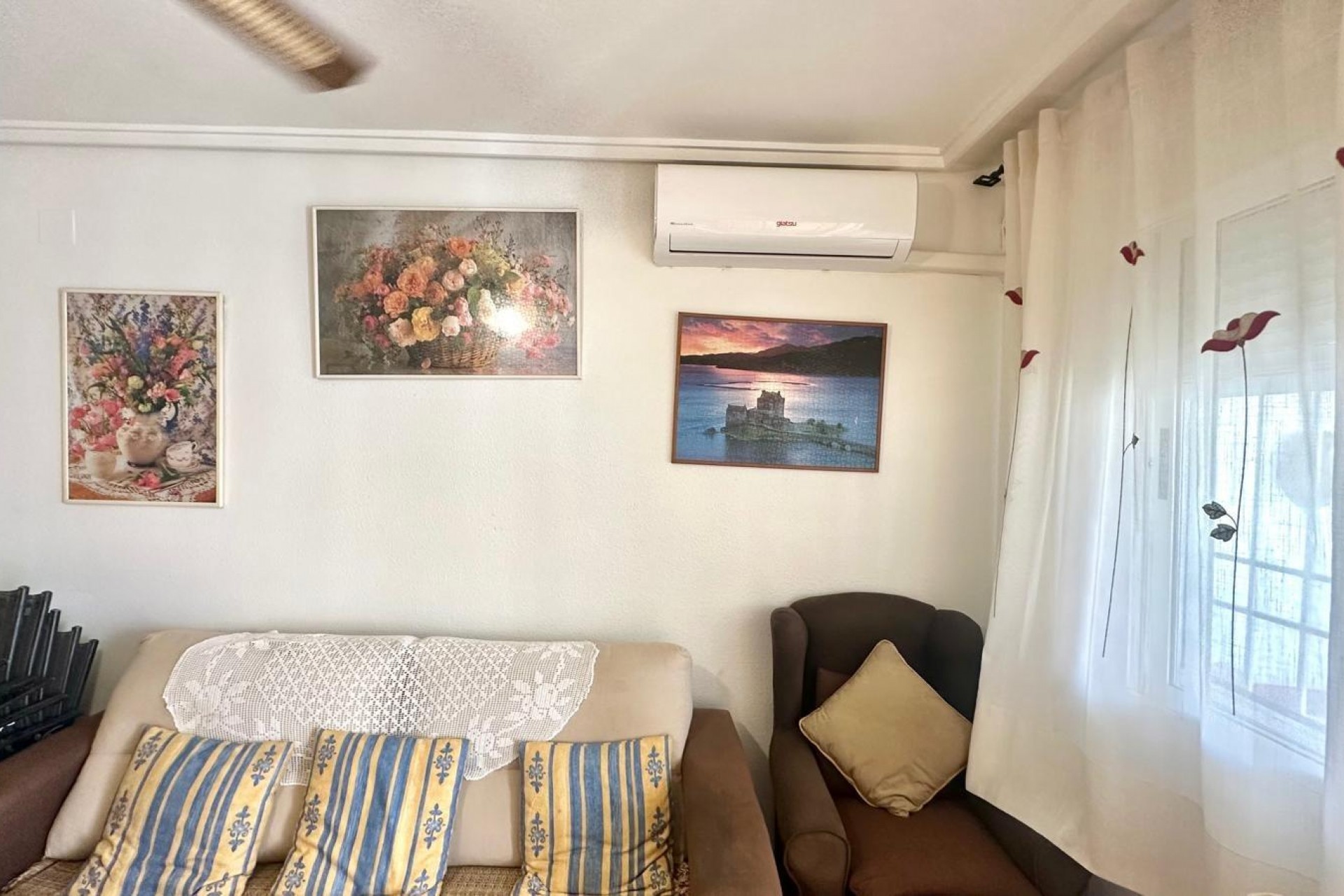 Återförsäljning - Bungalow -
Torrevieja - Torretas