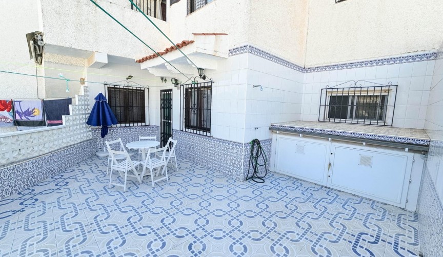 Återförsäljning - Bungalow -
Torrevieja - Torretas