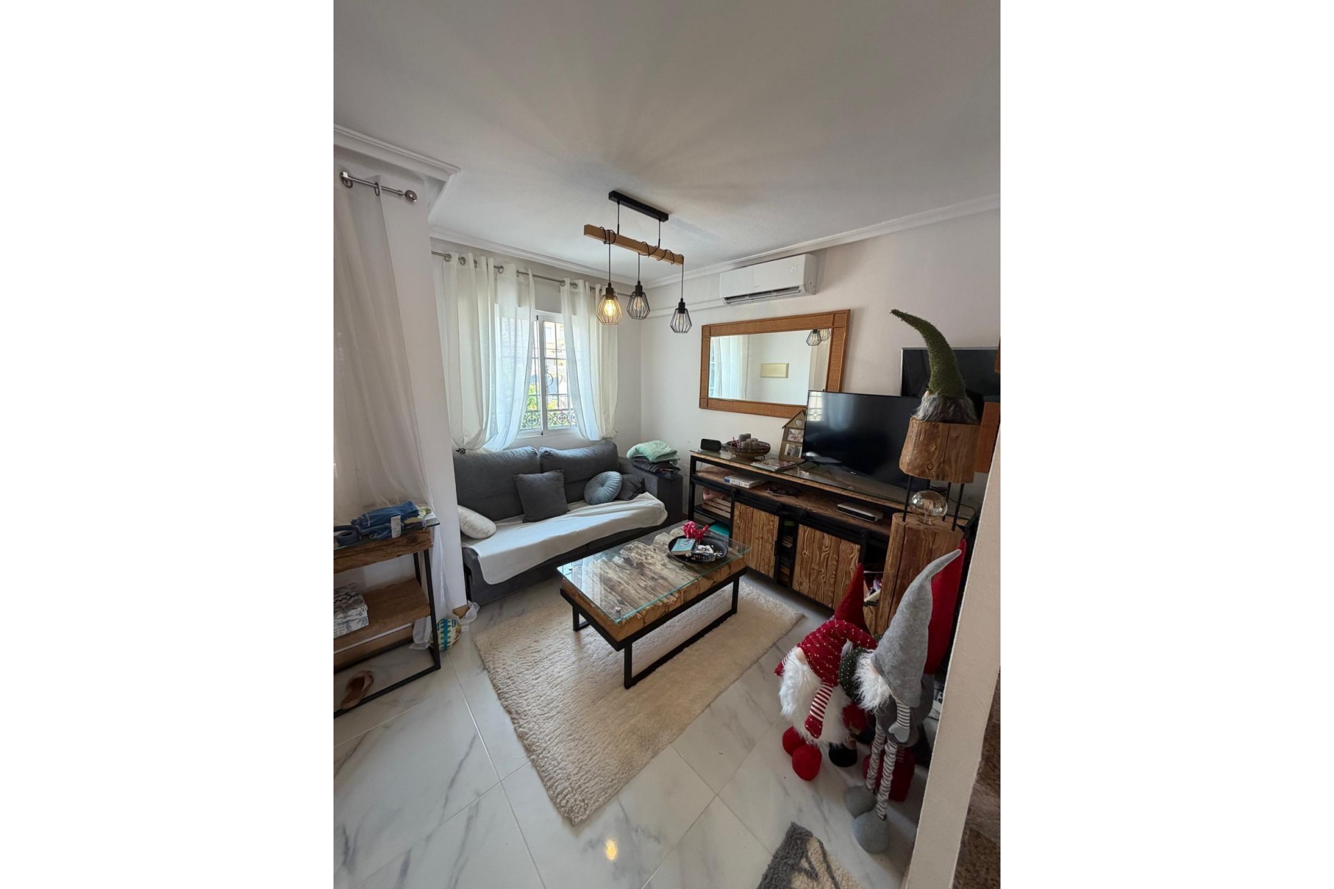 Återförsäljning - Bungalow -
Torrevieja - Zona Los Frutales