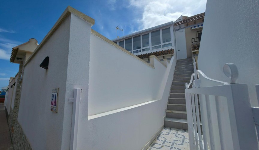 Återförsäljning - Bungalow -
Torrevieja - Zona Los Frutales