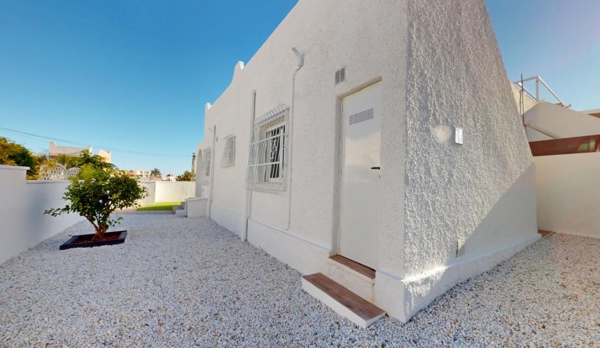 Återförsäljning - Bungalow -
Villamartin - Costa Blanca