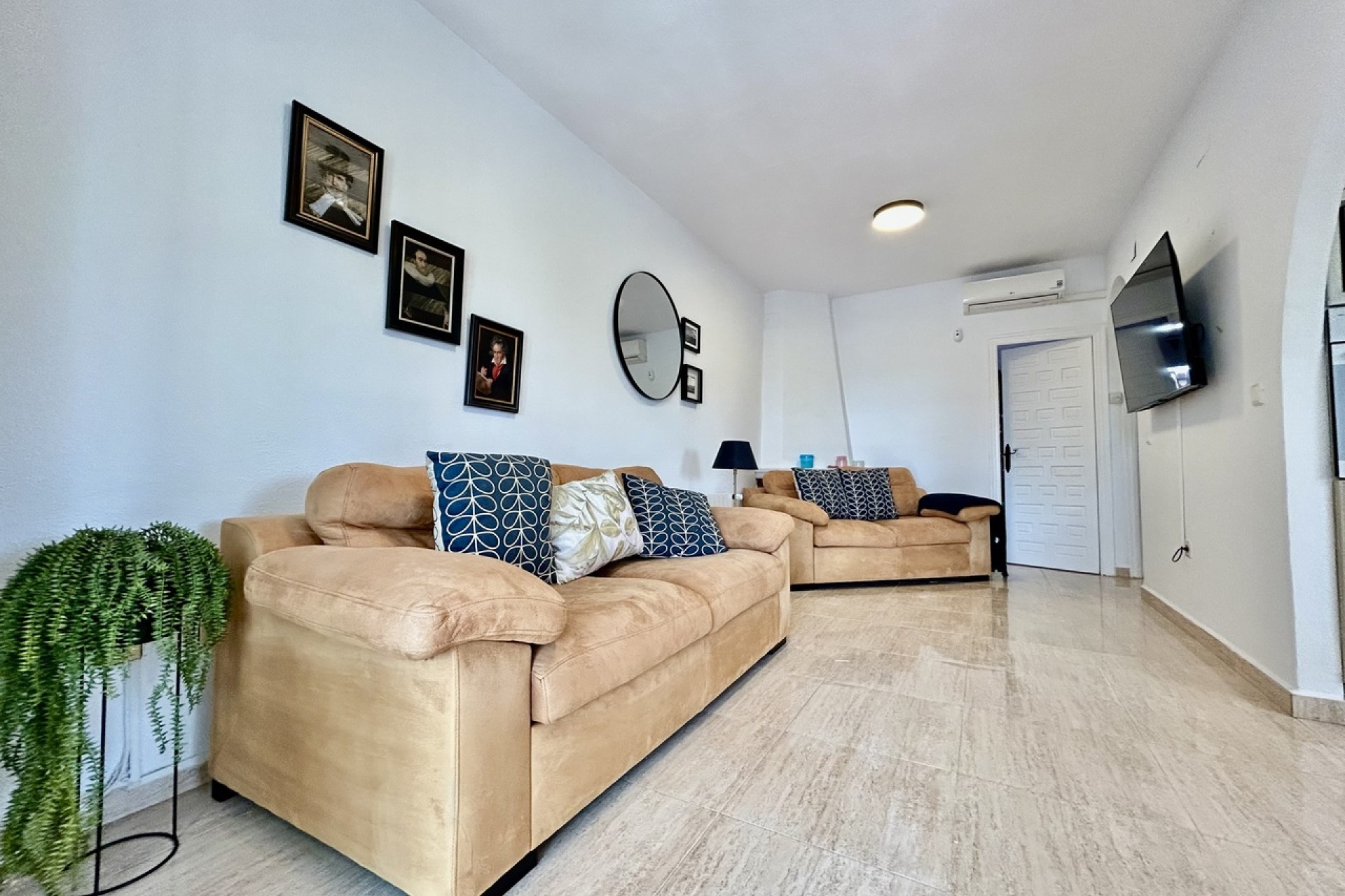 Återförsäljning - Bungalow -
Villamartin - Costa Blanca