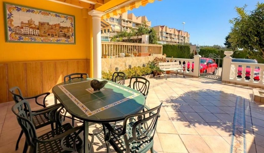 Återförsäljning - Duplex -
Calpe - Manzanera