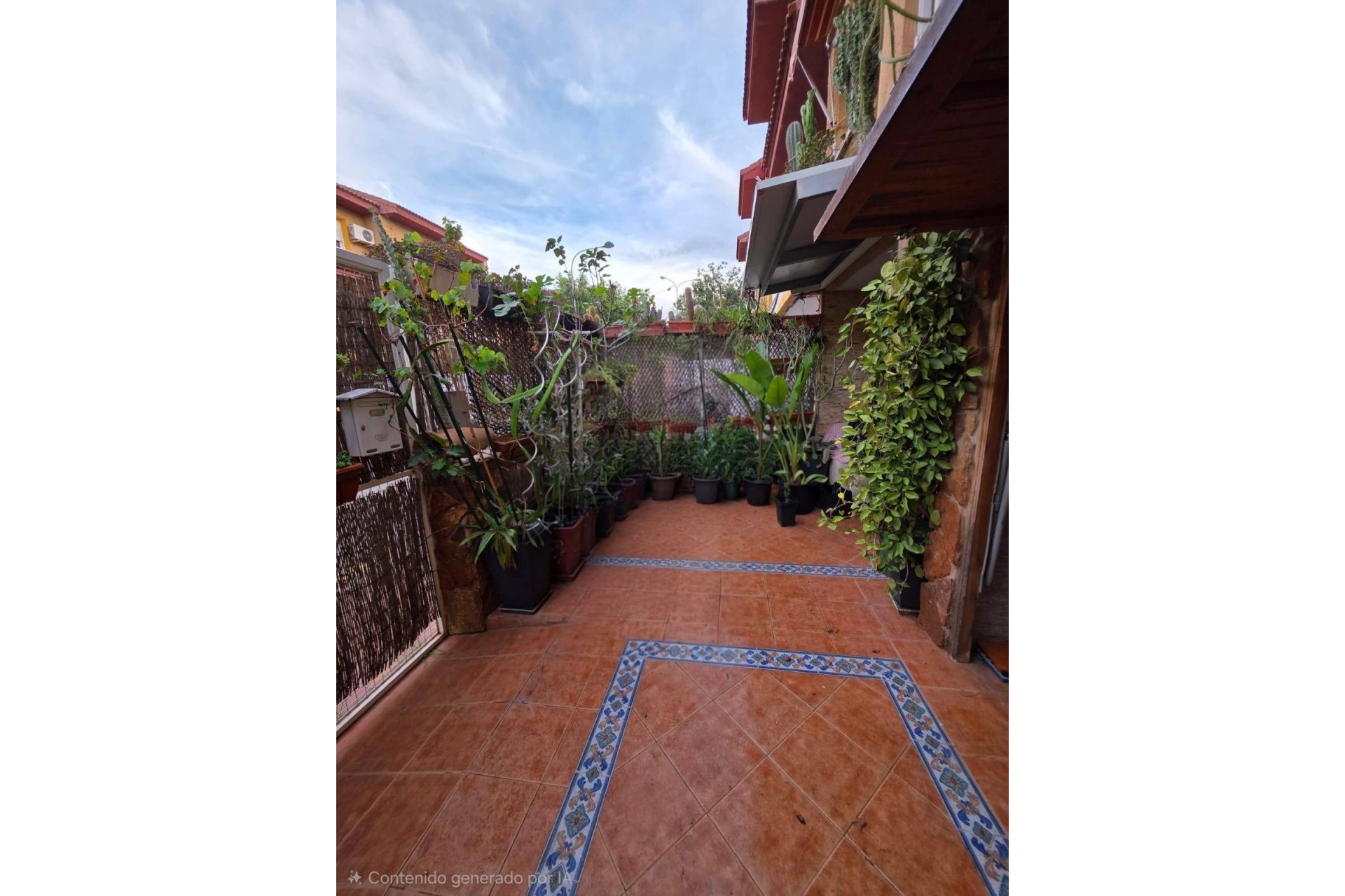 Återförsäljning - Duplex -
El Palmar - Zona Centro