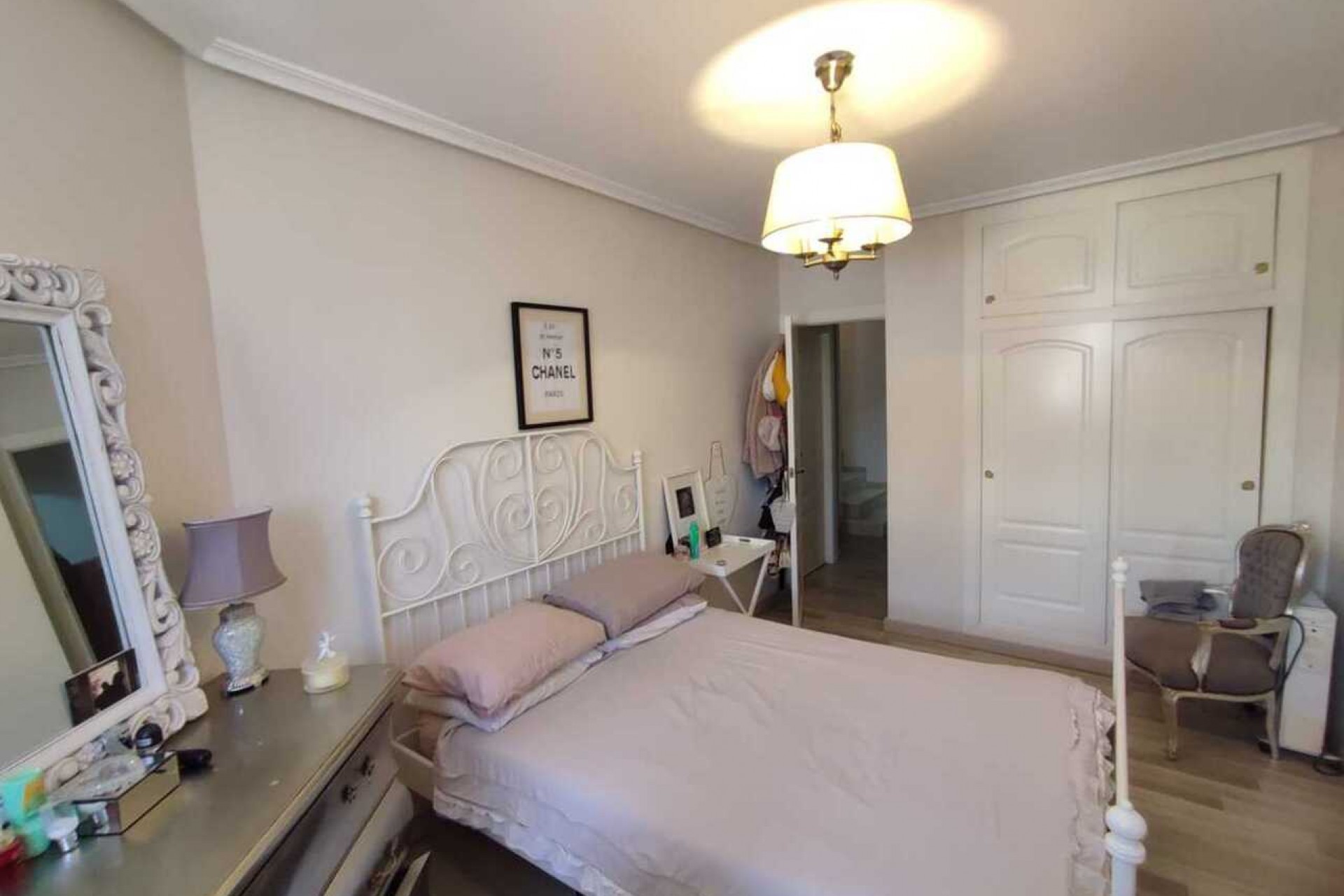 Återförsäljning - Duplex -
La Florida - Inland