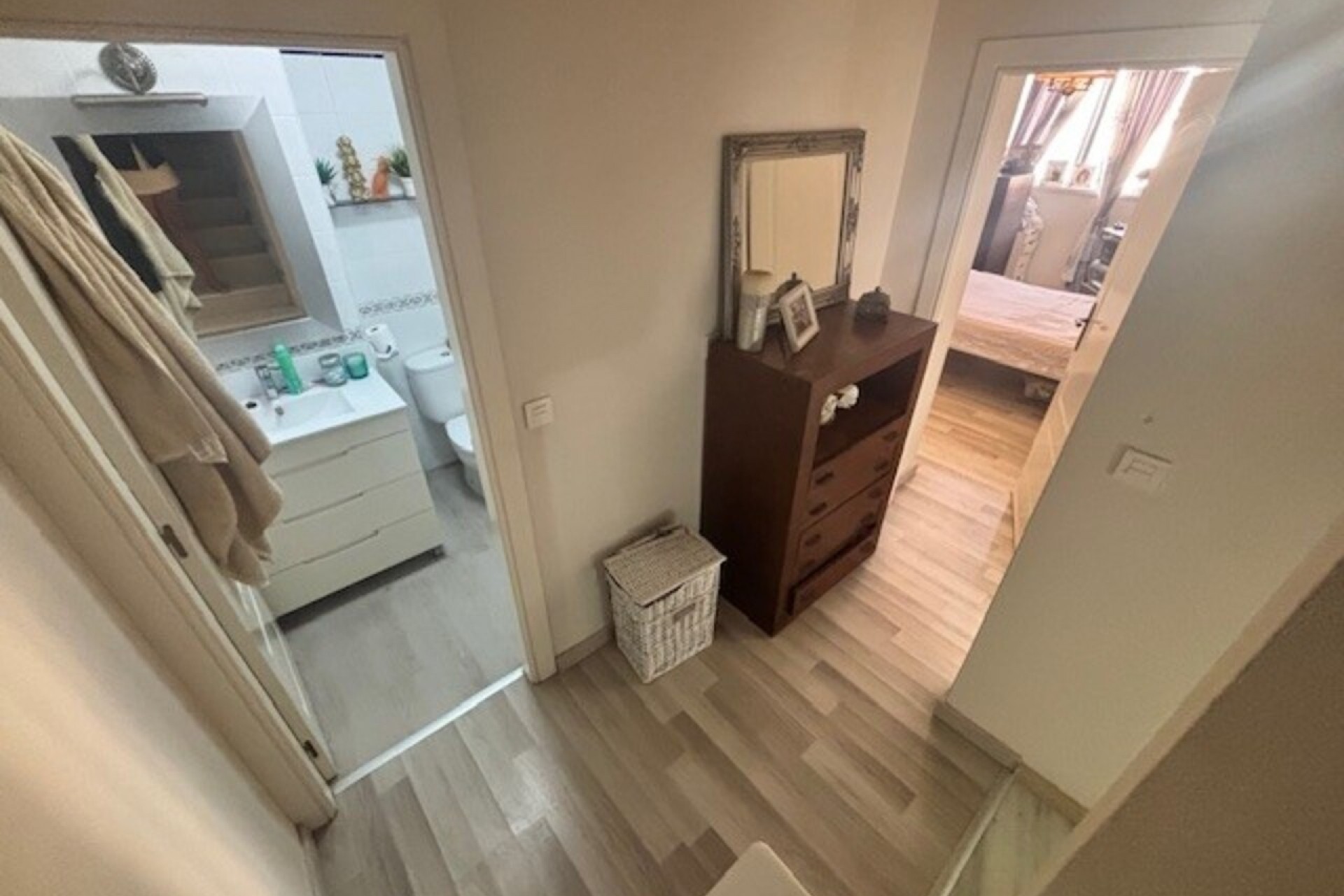 Återförsäljning - Duplex -
La Florida - Inland