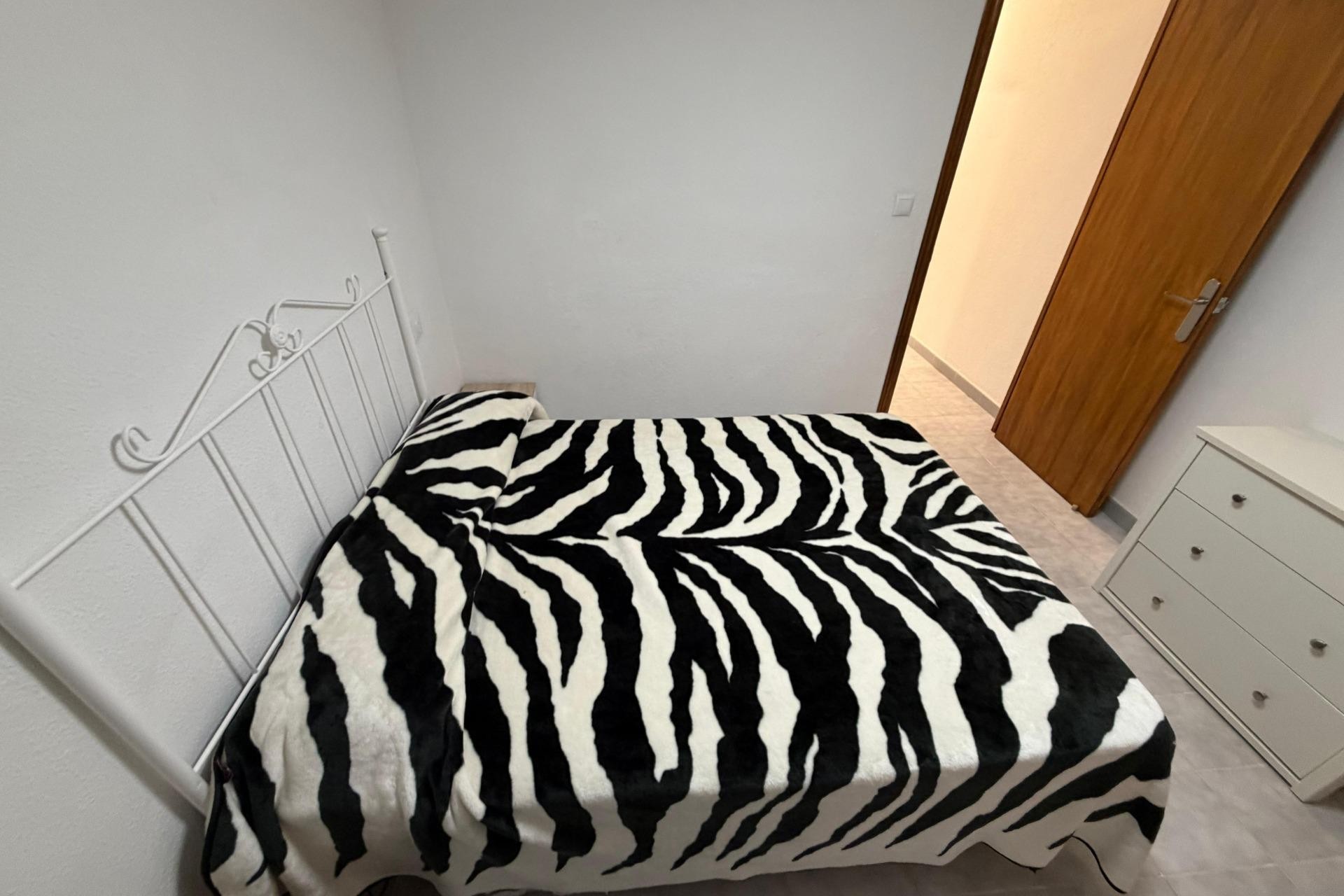 Återförsäljning - Duplex -
Lo Pagan - La Puntica