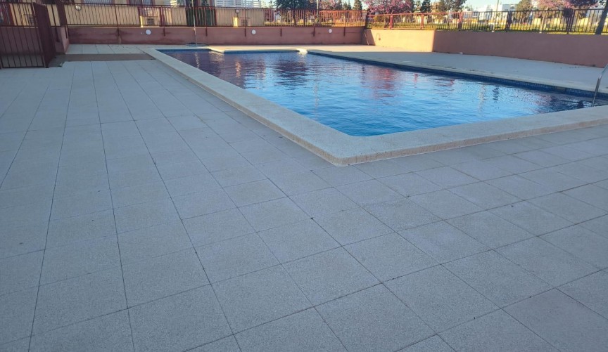 Återförsäljning - Duplex -
Los Alcazares - Serena Golf