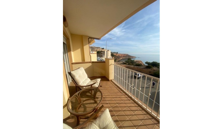 Återförsäljning - Duplex -
Orihuela Costa - Campoamor